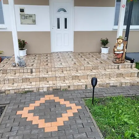Alexandra Vendeghaz Guest house